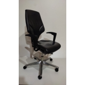 Cadeira Presidente Giroflex 64 (Couro Natural)